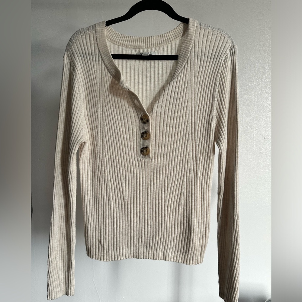American Eagle knit sweater